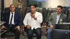 بالصور- تعويم باخرة تعرضت للشحوط في مجرى النيل ببني سويف