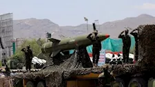 بعد هجماتهم على السعودية.. ماذا يمتلك الحوثيون في ترسانتهم الصاروخية؟