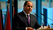 كمال أبو رية يقدم عرضًا توثيقيا لبطولات الجيش المصري بالندوة التثقيفية