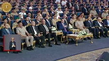 كررها مرتين.. الرئيس السيسي: الدستور المصري لن يمسه أحد