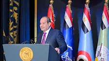 السيسي يحذر من الحرب النفسية والشائعات: لن نسمح بالعبث بعقول المصريين