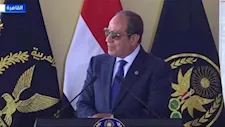 الرئيس السيسي يدعو الأسر لتوعية أبنائها بمخاطر تشويه الجيش والشرطة