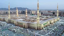 هل استهدف الحوثيون المدينة المنورة؟ حقيقة فيديو اعتراض الصاروخ