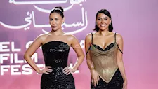 بالصور- ميس حمدان ومى سليم تخطفان الأنظار على ريد مهرجان الجونة