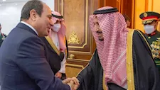 تركي آل الشيخ ينشر صورة للرئيس السيسي والملك سلمان بن عبد العزيز ويعلق: