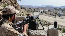 قتلى وجرحى باشتباكات حدودية بين باكستان وأفغانستان