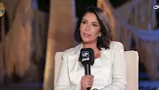 منى زكي: «الست» شرف كبير ليا.. وفخورة أني كنت وسط فريق عالمي