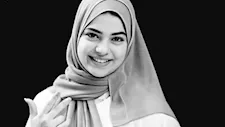 شهود عيان يكشفون كواليس مقتل فتاة على يد خطيب صديقتها: "خلص عليها في الشارع وغطاها بحصيرة"