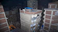 ميل عقار مكون من 9 طوابق في الإسكندرية.. وتحرك عاجل من المحافظة -صور