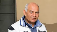 الكنيسة الإنجيلية بالمنيا تنعى الكاهن نبيل عبيد ضحية حادث الصحراوي الغربي