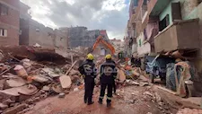 البحث مستمر عن مريم وجنى وحنين تحت أنقاض عقار الإسكندرية -فيديو وصور