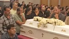 تشييع جثمان القس "نبيل عبيد" كاهن الكنيسة الإنجيلية بالمنيا بعد مصرعه في حادث الصحراوي الغربي - صور