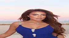 نيكول سابا بـ"هوت شورت" وشيرين رضا بفستان قصير.. لقطات نجوم الفن خلال 24