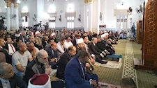 مفتي الجمهورية ووزير الأوقاف ومحافظ السويس يؤدون صلاة الجمعة بمسجد بدر بورتوفيق 