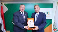 البنك الأهلي يحصد أول براءة نموذج منفعة في القطاع البنكي عن ابتكاره “الوحدة المصرفية المتنقلة”