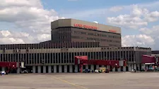 رويترز: إخلاء أكبر مطارات موسكو بسبب تهديد مسيّرات أوكرانية