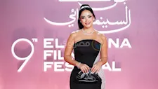صور..دعاء حكم تتألق على ريد كاربت ختام الجونة السينمائي