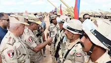 وزير الدفاع والإنتاج الحربي يشهد إجراءات تفتيش الحرب لإحدى تشكيلات المنطقة الشمالية العسكرية