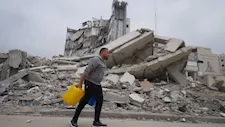 فيلم المواطن أسامة يحصد جائزة أفضل فيلم وثائقي عربي في مهرجان الجونة السينمائي