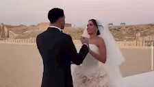 فيرست لوك.. مشهد رومانسي لمصطفى شوبير وزوجته في ليلة زفافهما