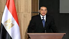 مدبولي: تصنيع 100 ألف سيارة سنويًا في مصر بالكامل خلال 3 سنوات