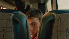 جوفان جينيك يفوز بجائزة أفضل ممثل في مهرجان الجونة السينمائي عن فيلم بعد ثلاثة أسابيع  