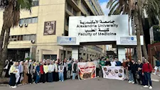 بالصور- جامعة الإسكندرية تنظم قافلة طبية بمصانع برج العرب 