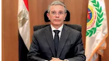  رئيس مصلحة الجمارك: التوسع في استخدام التكنولوجيا الحديثة والبيانات الإلكترونية