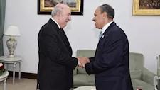 الرئيس الجزائري يستقبل وزير الخارجية