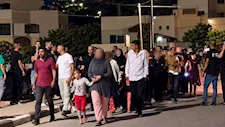 إسرائيل تجبر فلسطينيين على النزوح من منطقتي الجلدة ودير بحة في الخليل.. فيديو 