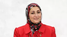 برلمانية: رفع الحد الأدنى لمرتبات المعلمين لـ15 ألف جنيه خطوة مهمة لتطوير التعليم