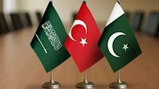 وكالة فارس: مسؤولون من 3 دول يزورون طهران لعقد اجتماع أمني وعسكري