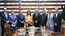 وزيرة التنمية المحلية: 3 مليارات جنيه لرفع كفاءة الطرق المحلية بالمنيا وقنا