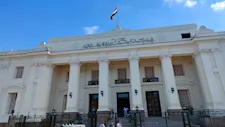 قفزت من الشباك خلال التحقيق.. حكاية الممرضة عايدة اتهمت بقتل 54 مريضا في