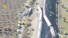 أكثر من 60 قتيلًا.. مشاهد من حادث تصادم قطارين في إسبانيا