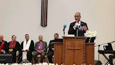 محافظ الجيزة يشهد افتتاح الكنيسة الإنجيلية المشيخية بالشيخ زايد - صور