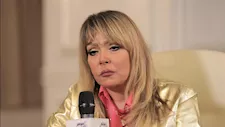 لوسي: "أفكر جديا في الاعتزال وخطف والدتي في طفولتها قصة تصلح لفيلم"