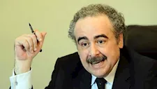 عضو لجنة الخمسين لمصراوي: نؤيد موقف الرئيس من احترام الدستور 