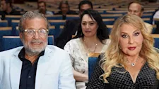 أول تعليق من شريف منير بعد تكريمه بجائزة الإبداع: "كل الشكر"