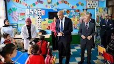 1. يوم المعلم وانتصارات أكتوبر.. وزير التعليم يتفقد مدارس طنطا ويلتقي المعلمين (صور)