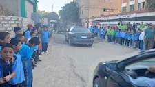 تلاميذ مدرسة بسوهاج يصطفون لوداع زميلهم بعد وفاته غرقًا -صور