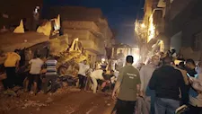 إصابة 4 أشخاص جراء انهيار منزل من 3 طوابق في كفر الشيخ