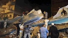 الدفاع المدني يكثف جهوده للبحث عن مفقودين أسفل أنقاض عقار كفر الشيخ المنهار