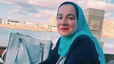 من هي معلمة الموسيقى صاحبة فيديو احتفال أكتوبر الشهير في الغردقة؟ -صور 