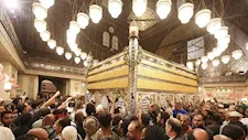 الليلة الختامية لمولد الحسين.. حلقات صعيدية واحتفالات صوفية (بث مباشر)