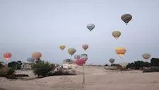 1316 سائحًا يستمتعون بسحر الأقصر من السماء على متن 47 رحلة بالون