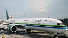 السعودية تعلن مقتل 3 أشخاص في اعتداءات استهدفت مطار الملك خالد