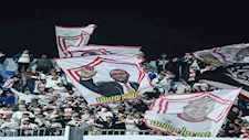 أول رد فعل من لاعب الزمالك السابق بعد رفع صورته من الجماهير بالمدرجات 