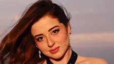 سارة نور بلوك ناعم وأنيق.. لماذا اختارت اللون الأسود؟