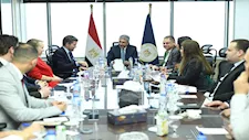 وزير السياحة يجتمع بقيادات شركة طيران دولية لتعزيز الرحلات إلى مصر